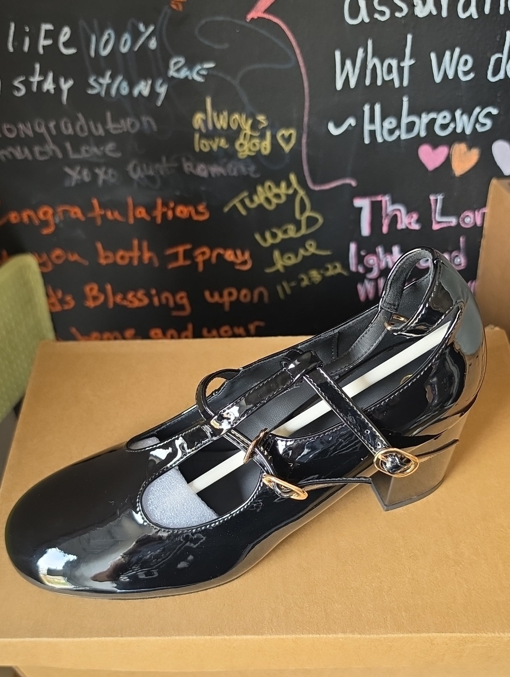 Women's Black Patent Mary Jane Heels - Classic Comfort